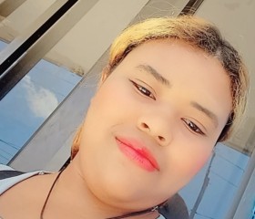Maykelis, 18, Medellin