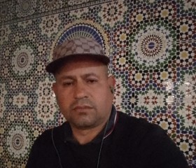 Mostafa, 45, London