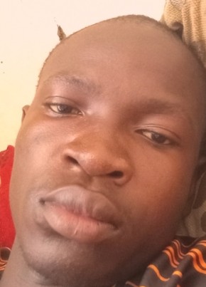 Milton из Kisumu 22 года