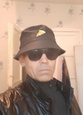 Murat из Naaldwijk 49 лет