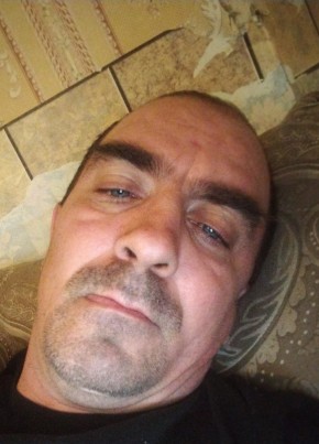 Максим из Североморска 42 года