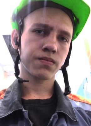 Maksim, 19, Russia, Novotroitsk