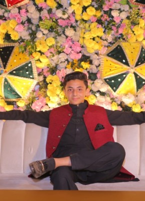 Ch furqan, 18, پاکستان, لاہور