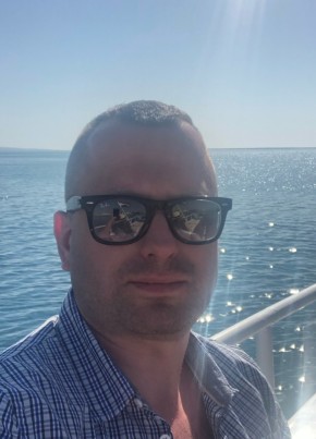 Yuriy, 40, Russia, Saint Petersburg