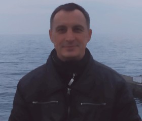 Олег, 48 лет, Алушта