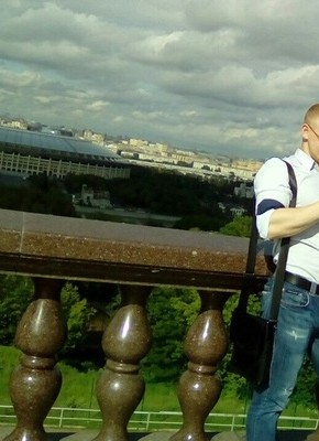Иван, 32, Россия, Змиевка