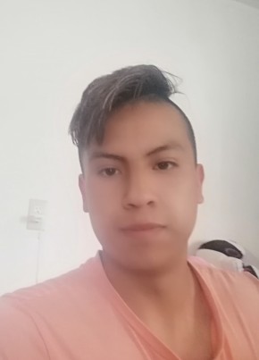 Isidro González , 21, Estados Unidos Mexicanos, México Distrito Federal