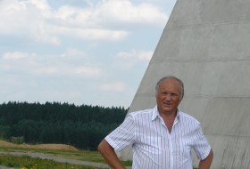 Stanislav, 72 - Just Me