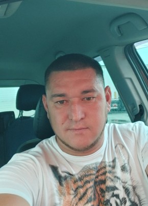 Тимур, 35, Россия, Ярославль