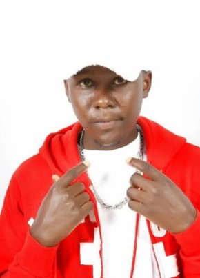 Brian obiko из Nairobi 28 лет