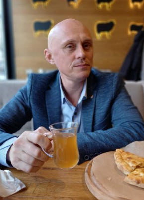 Александр из Ясиноватаи 55 лет