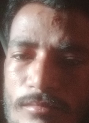 Vijay, 26, India, Ahmedabad