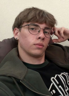 Александр из Оренбурга 19 лет