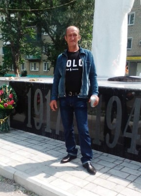Валерий, 52, Россия, Калининск