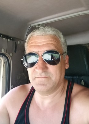 Константин из Сургута 46 лет