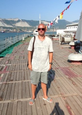 Dmitriy, 29, Russia, Volkhov