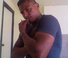 heiner castro, 40, San Pedro