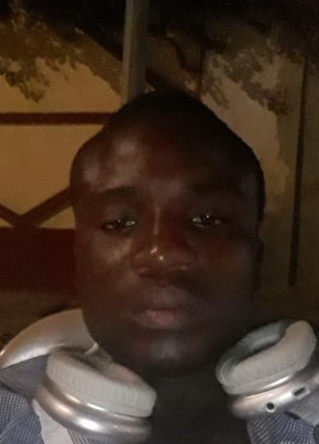 ARISTIDE, 21, République Togolaise, Lomé