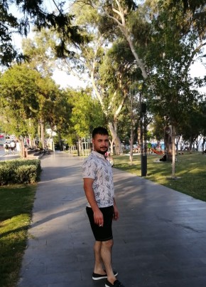 Adem, 21, Türkiye Cumhuriyeti, Karaman