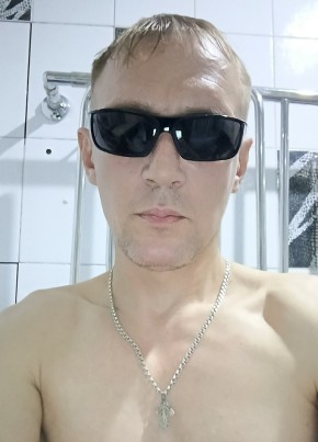 Сергей из Саратова 49 лет