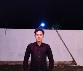 Redis, 27, Depok (Daerah Istimewa Yogyakarta)