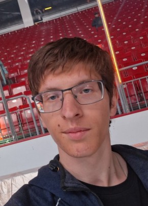Михаил из Челябинска 23 года