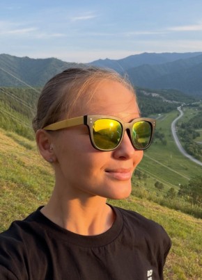 Ника Лебедева из Пскова 30 лет