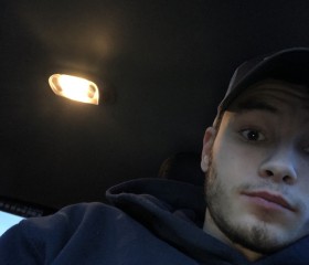 Mike, 26, Norwood (Commonwealth of Massachusetts)