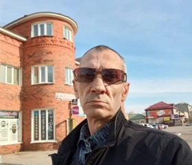 Sergey, 54, Khorol