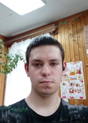 Maksim, 21, Russia, Babayevo