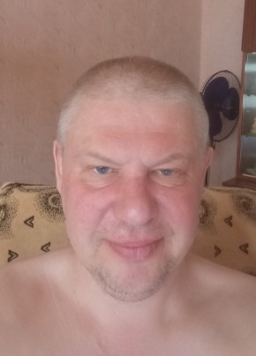 Дмитрий из Нефтеюганска 48 лет