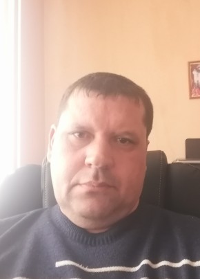 Aleksandr, 46, Russia, Petukhovo