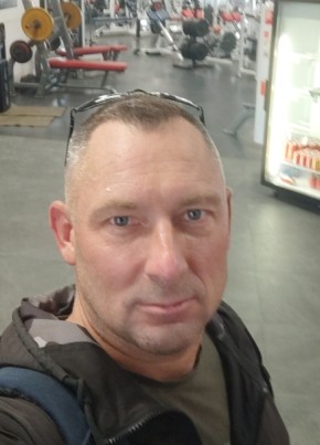 Игорь Алешин из Старой Руссы 51 год