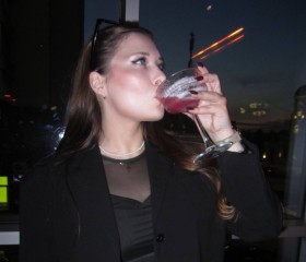 Анастасия, 26, Sofia