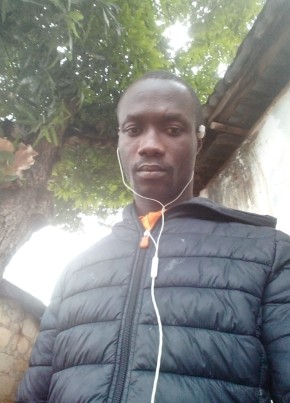 Daniel kamanda, 19, Sierra Leone, Freetown
