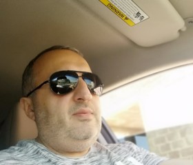 Hmayak Araqelyan, 54, Yerevan