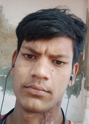 Amit Yadav, 18, India, Bānda (State of Uttar Pradesh)