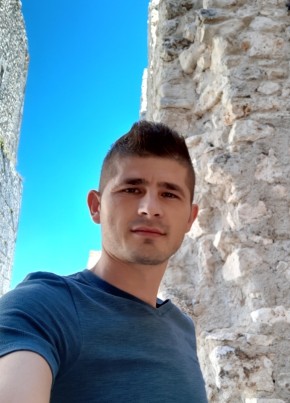 Vasile Dorin, 22, Repubblica Italiana, L'Aquila