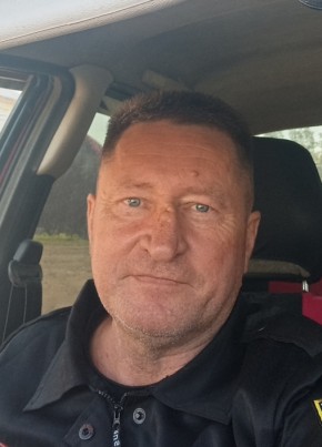 Сергей из Далматово 53 года