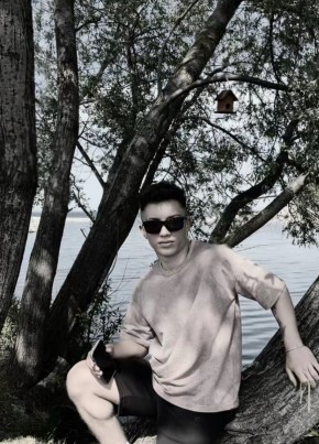 Batuhan из Ordu 19 лет
