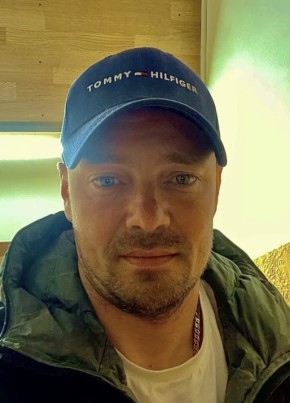 Денис из Химки 43 года
