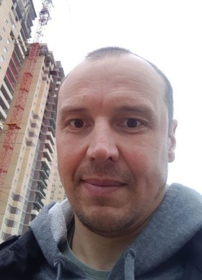 Павел из Твери 44 года
