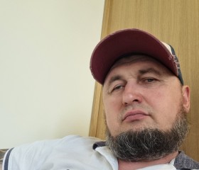 Ivan, 52, Saint Petersburg