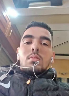 Youssef Casa из الدار البيضاء 27 лет