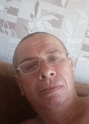 Михаил из Алатыри 49 лет