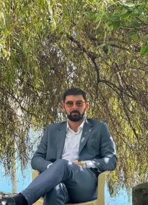 Inal, 31, Abkhazia, Sokhumi