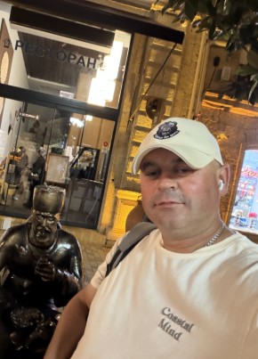 Александр из Обнинска 44 года