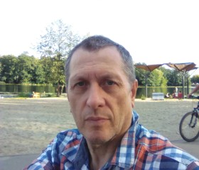 Aleksandr, 66, Volkhov