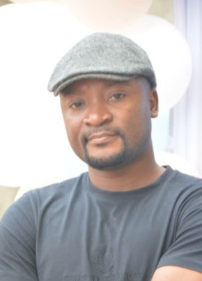 Martin Lionel nd из Yaoundé 33 года