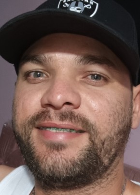 Carlos из Bello 29 лет